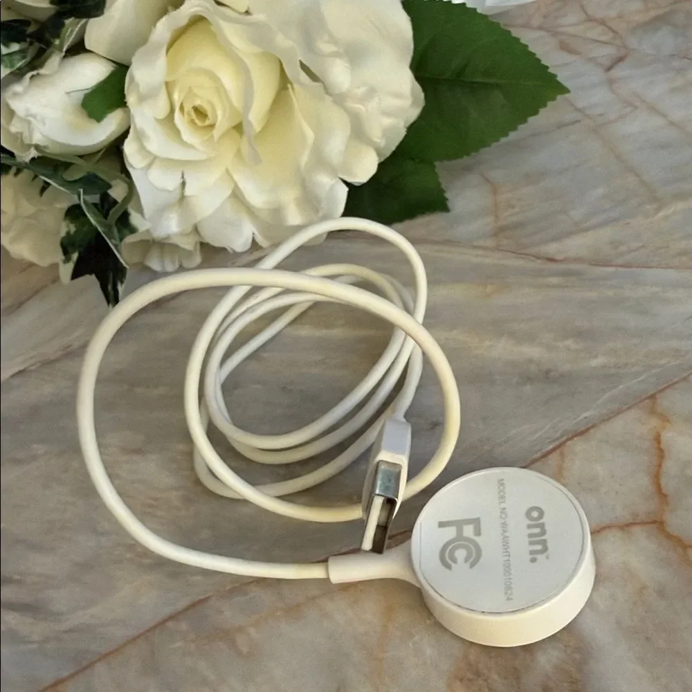 onn. Magnetic Charging Cable for Apple Watch USB-A White WAAWHT100010824